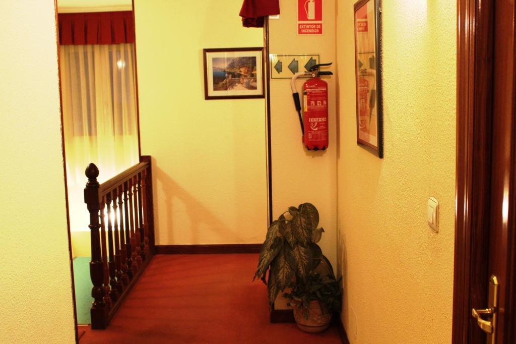 סנטנדר Hotel San Glorio מראה חיצוני תמונה